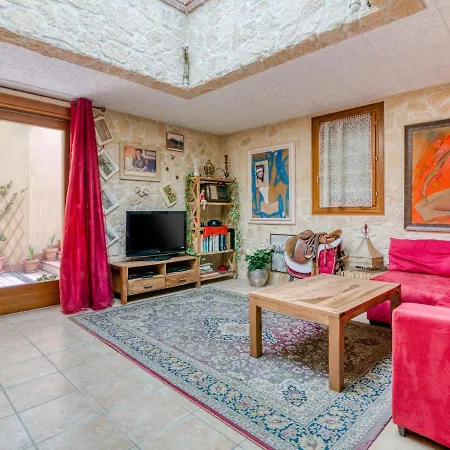 Beautiful Holiday Home In Zelarino With Pool Villa