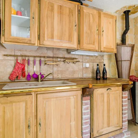 Beautiful Holiday Home In Zelarino With Pool * Chirignago-Zelarino